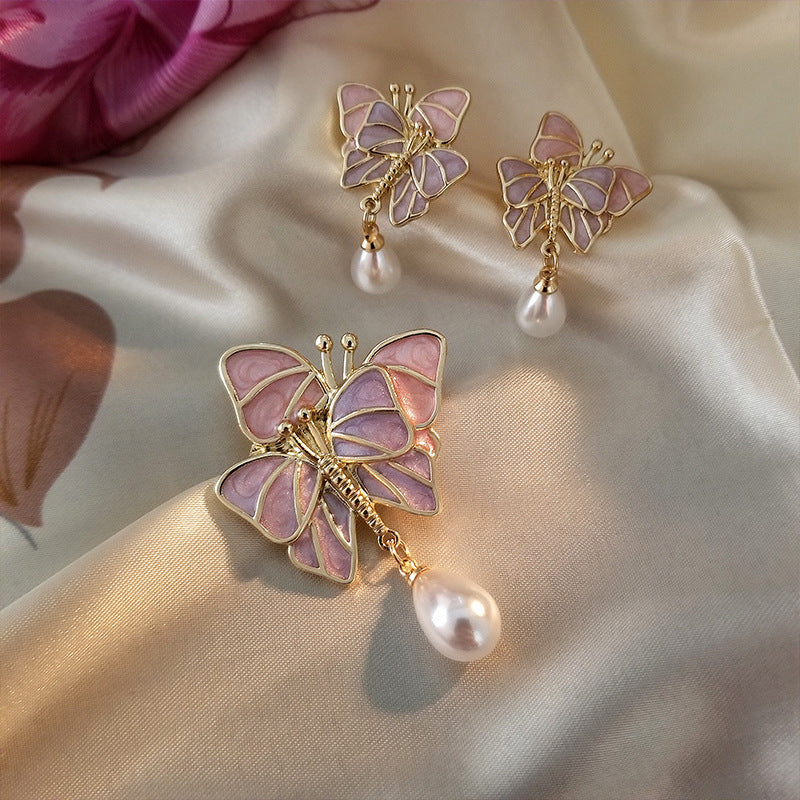 Tender Butterfly Enamel Brooch - LuxeMingle